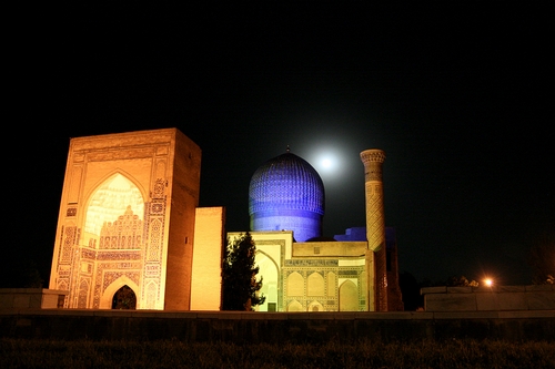 Moon-Amir-Timur-samarkand-uzbekistan